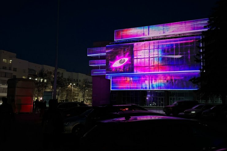 ​Здания Екатеринбурга на несколько дней превратились в арт-объекты