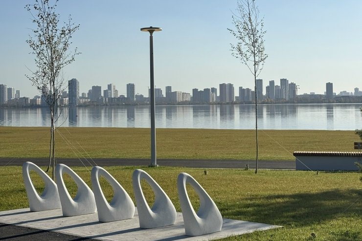 ​На набережной в Екатеринбурге открывают новое общественное пространство