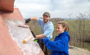 Волонтеры Алексея Вихарева и уральские активисты оказали помощь городу в ДНР