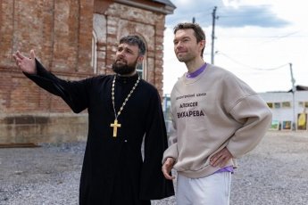 ​Алексей Вихарев и волонтеры продолжают восстанавливать храм под Екатеринбургом