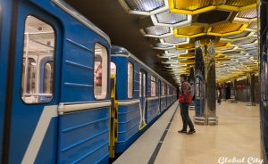 ​Литературный поезд начал курсировать в екатеринбургском метро