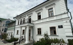 У​садьбу XIX века в центре Екатеринбурга превратили в школу