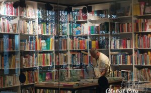 В Екатеринбурге закрывается книжный магазин «Буквально»
