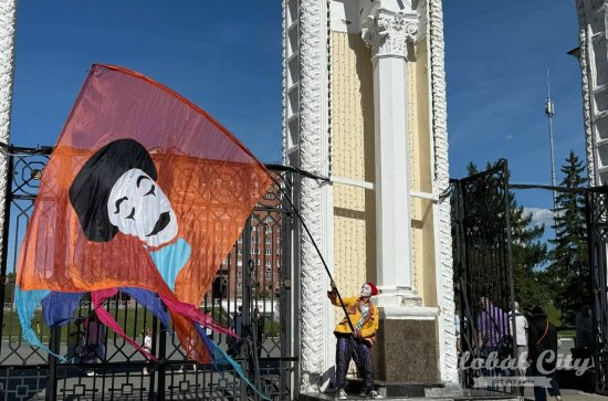 ​Все фестивали августа в Екатеринбурге: слушаем музыку, читаем книги, танцуем под открытым небом