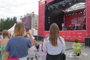 Главные хедлайнеры «Красной строки»: какие писатели, музыканты и блогеры приедут в Екатеринбург