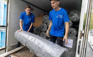 Алексей Вихарев и уральские волонтеры собрали вещи и сети для участников СВО