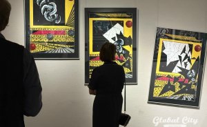 «Застывшая музыка»: в ЕМИИ открылась ретроспектива Алексея Лебедева