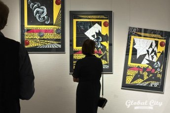 «Застывшая музыка»: в ЕМИИ открылась ретроспектива Алексея Лебедева