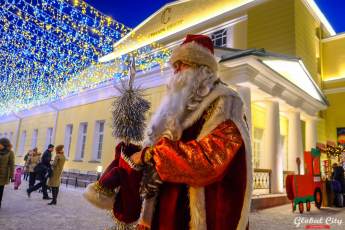 Такие разные Деды Морозы: новогодние волшебники в других странах