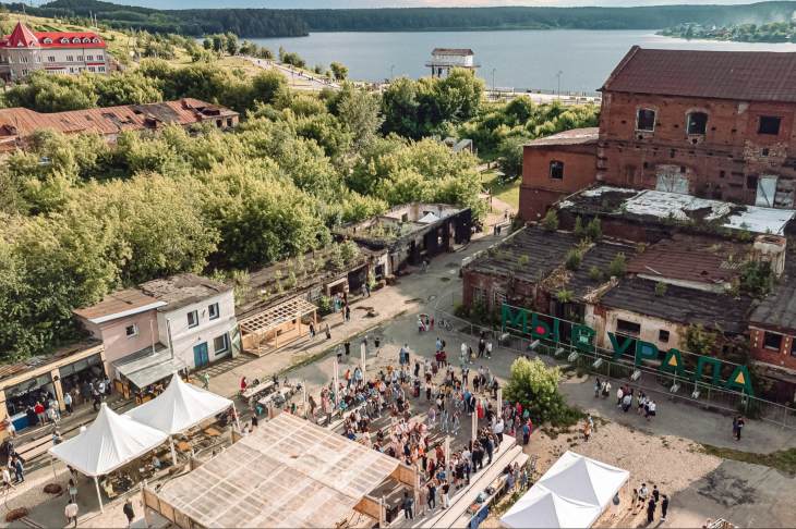 В Сысерти стартует масштабный фестиваль «Лето на заводе»