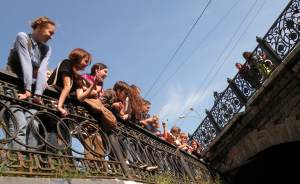 В усадьбах Екатеринбурга стартовал фестиваль «Царский мостЪ»
