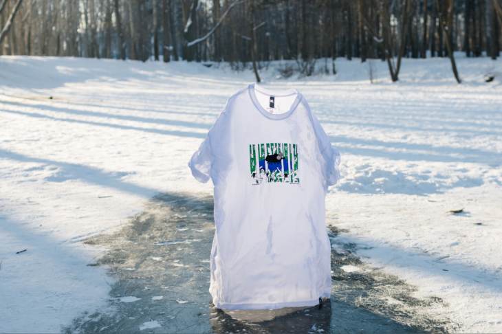 Уральский бренд выпустил коллекцию футболок, чтобы помочь бездомным животным