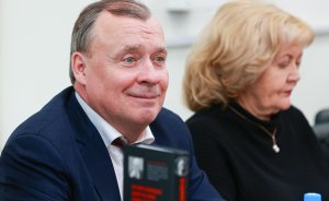 В Екатеринбурге на аукционе разыграют ужин с мэром