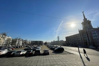 ​В Екатеринбурге отменят плату за парковки ночью