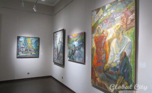 ​Живопись, поэзия и отражение времени: в Екатеринбурге открылась выставка Виктора Калинина