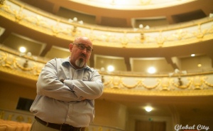 Директор Театра оперы и балета Андрей Шишкин - о том, как русское искусство выживает в кризис